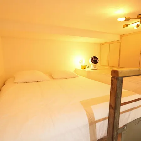 Loft 2 Bedroom Marais, Notre Dame Ac By Lcc Agency Daire