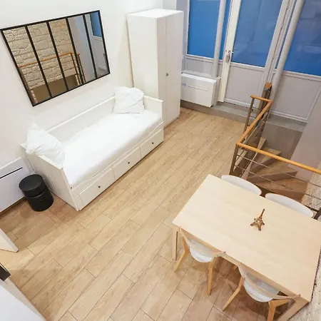 Loft 2 Bedroom Marais, Notre Dame Ac By Lcc Agency * Paryż